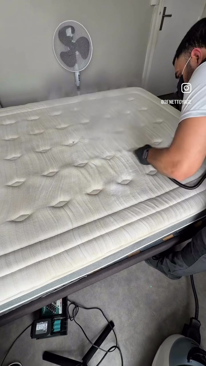 Vidéo de nettoyage de matelas à Vincennes par 2F Nettoyage